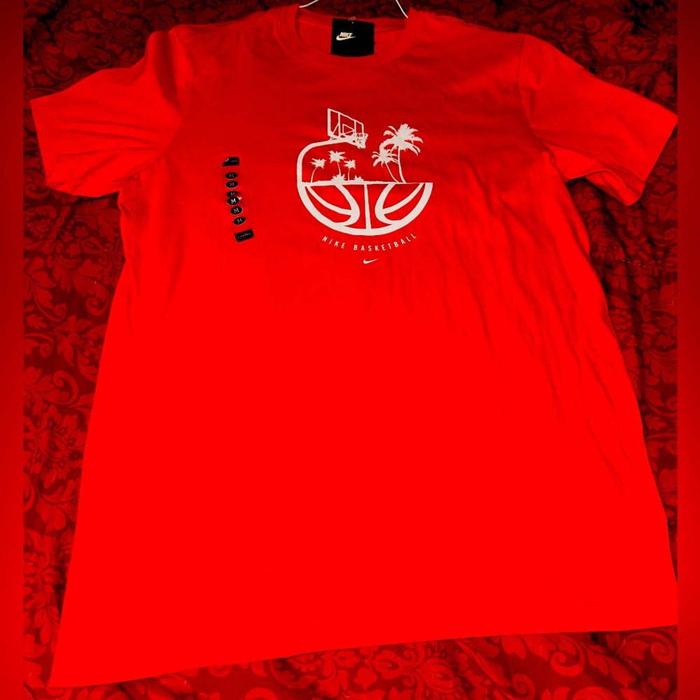 Peach Nike Tee Size Medium